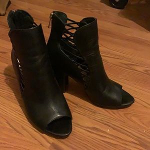 7.5 Jessica Simpson Open Toe Ankle Bootie
